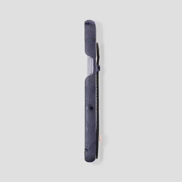 iPhone 15 Pro Max Handle Case Ostrich | MagSafe