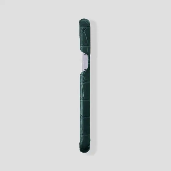Classic Alligator Case for iPhone 15